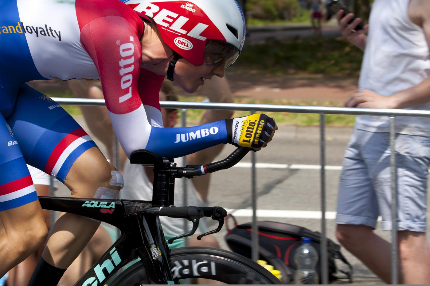 Wilco Kelderman während der Tour de France 2015. Photo Robert Schleiffbert. Creative Commons Attribution-Share Alike 2.0 Generic license